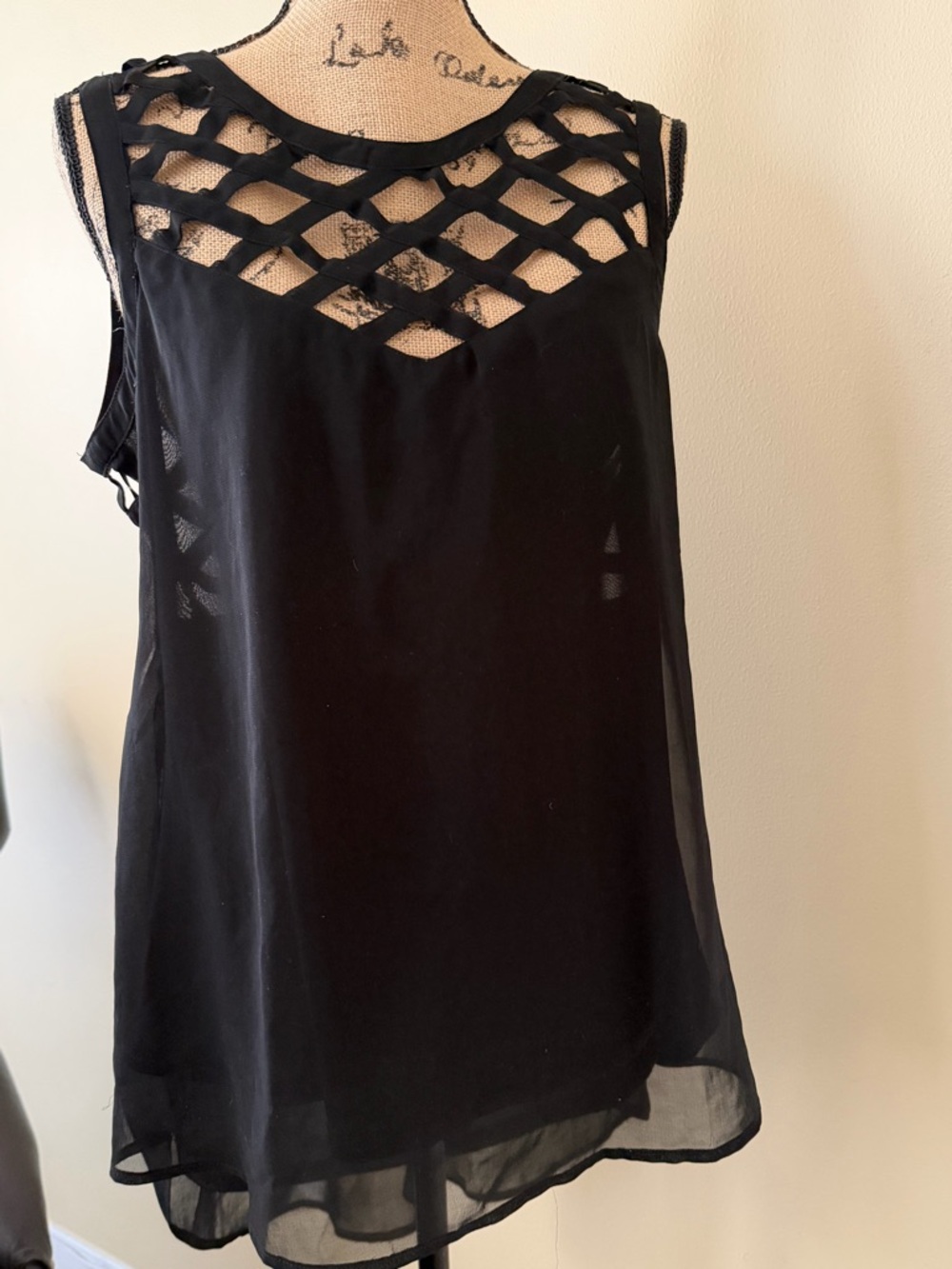 Arden B Black Sleeveless Lattice Yoke Camisole